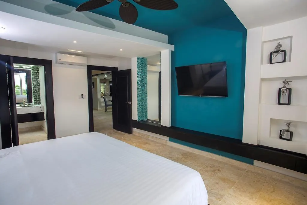 Chateau Del Mar Ocean Villa 푼타 카나 호텔